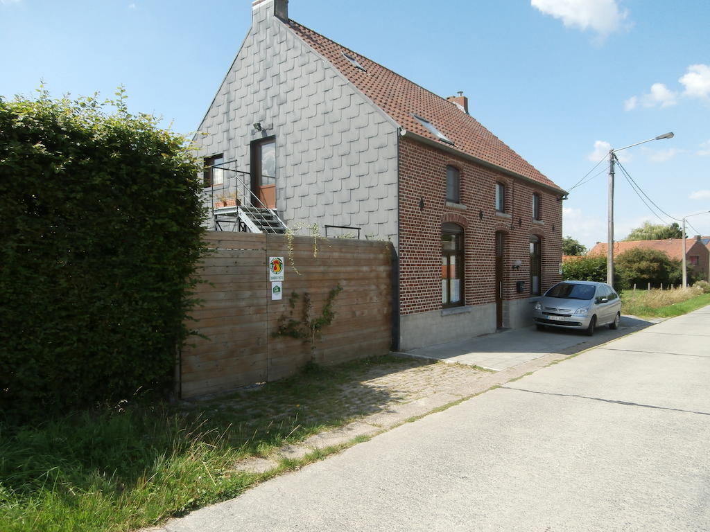 Le Chataignier Centenaire Bed & Breakfast Barry Exterior photo